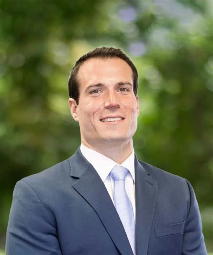 
Sandlapper Wealth Management, LLC (Greenville)
