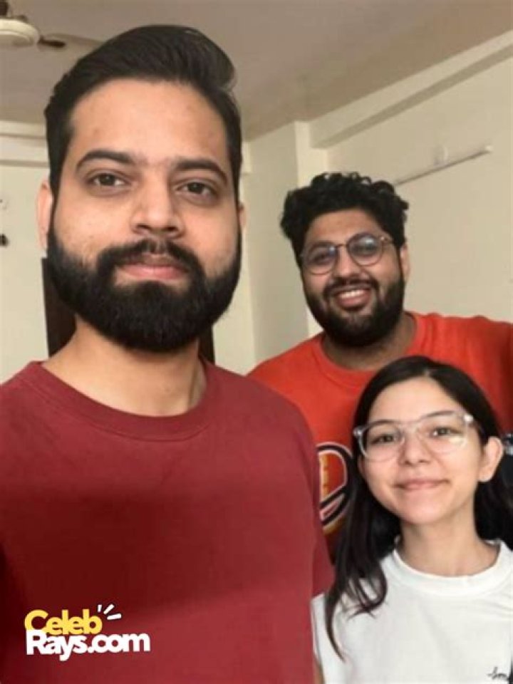 Sara Echeagaray (Tiktok Star) Wiki, Biography, Age, Boyfriend, Family, Facts and More