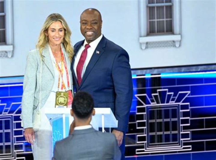 SC Sen. Tim Scott engaged to be married