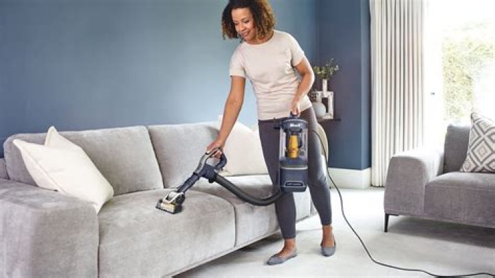 Shark Classic Anti Hair Wrap Upright Vacuum NZ801UK Review | The Sun UK