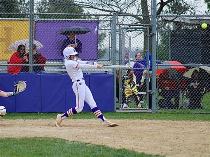 Sherrard Softball comes from behind and beats Moline 13-9