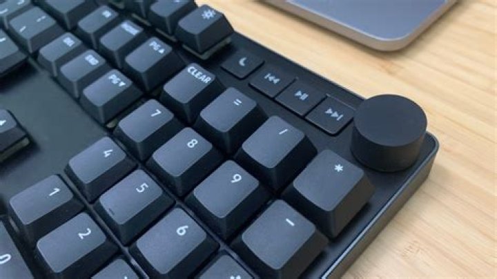 Should I Get a Keyboard With a Number Pad?