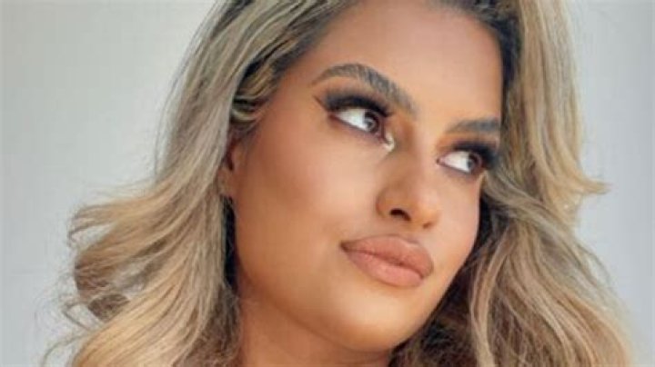 Sky Sports presenter Melissa Reddy stuns in low-cut top as fans call her ‘sexiest lady on the planet’