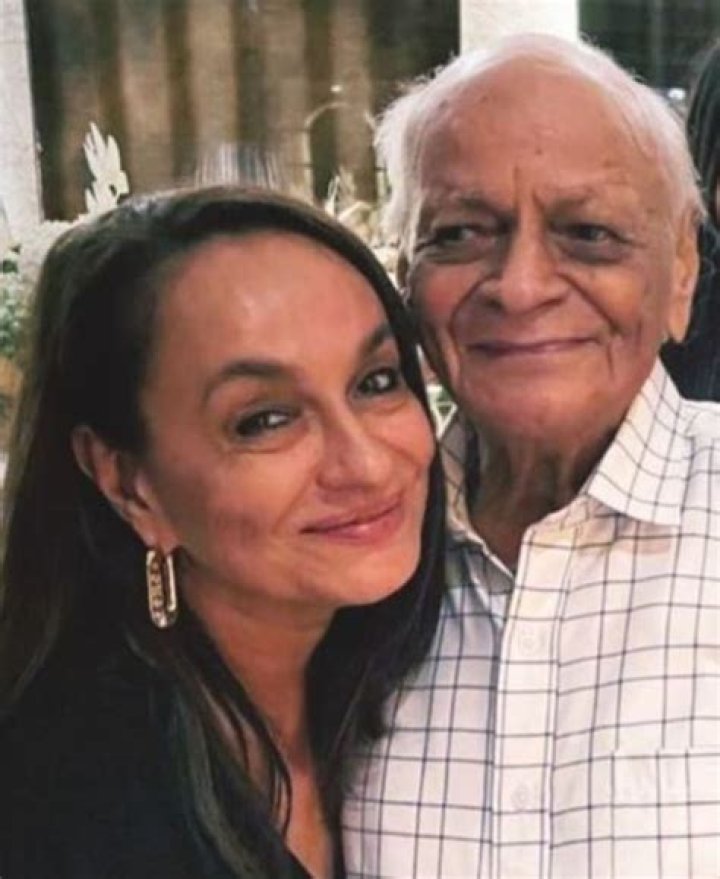 Soni Razdan Wiki, Age, Biography, Husband, Family, Height, Nationality, Net Worth.