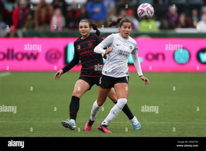 Sophia Smith scores first NWSL hat trick in Portland win