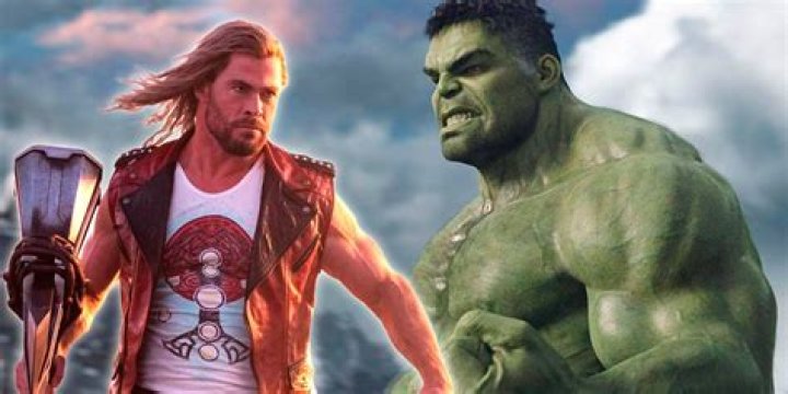 Stan Lee Reveals Who Would Win In A Fight Between Thor And Hulk