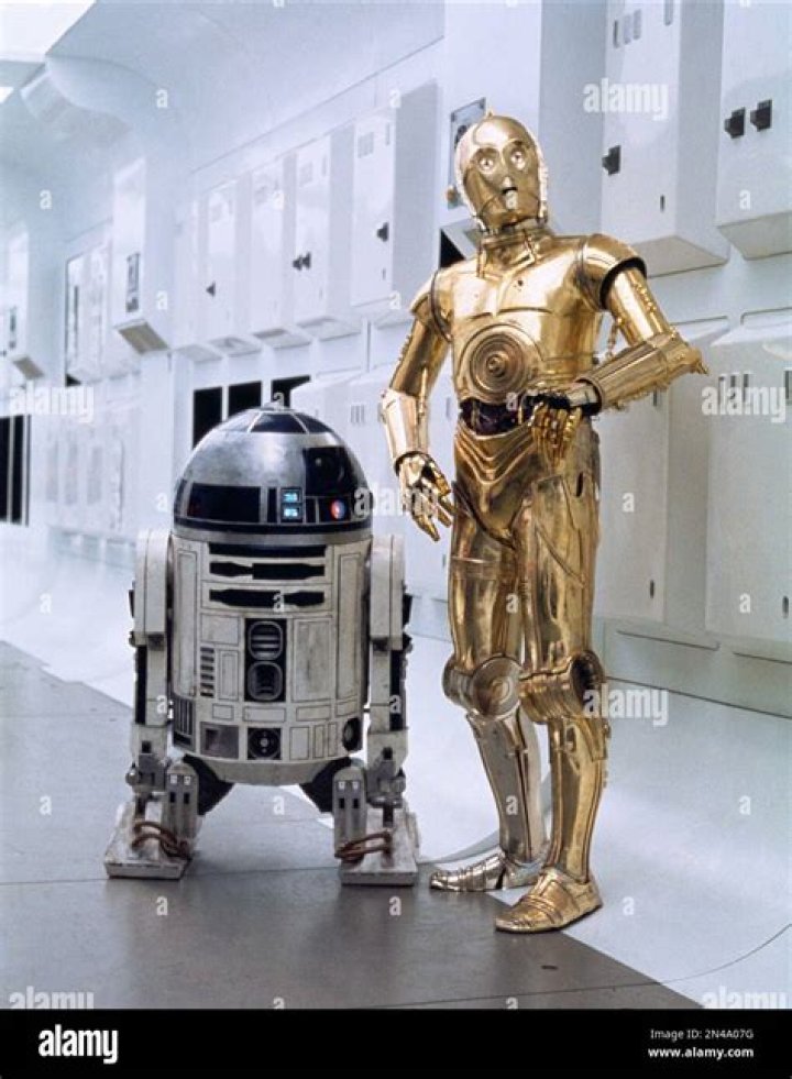 Star Wars' R2-D2 Secret Cameo In Star Trek Into Darkness