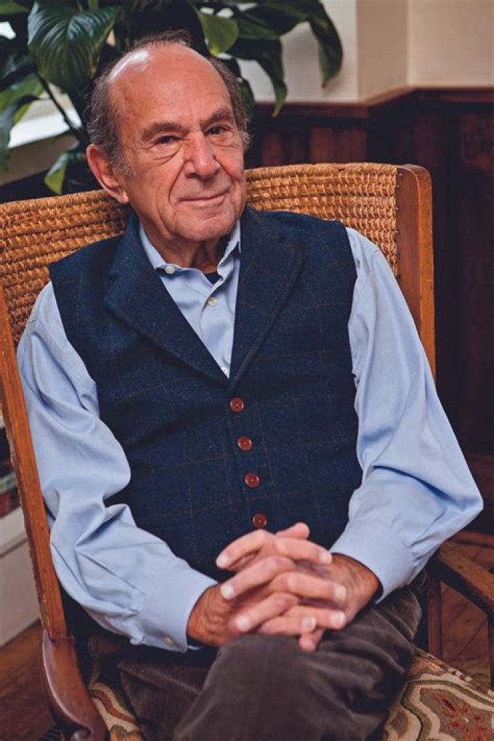 Stuart Margolin Net Worth 2024