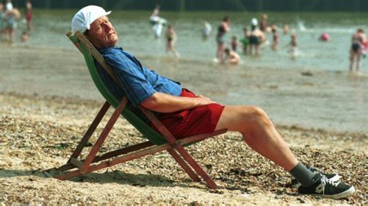 Study reveals the exact temperature that makes Brits wear shorts and T-shirts