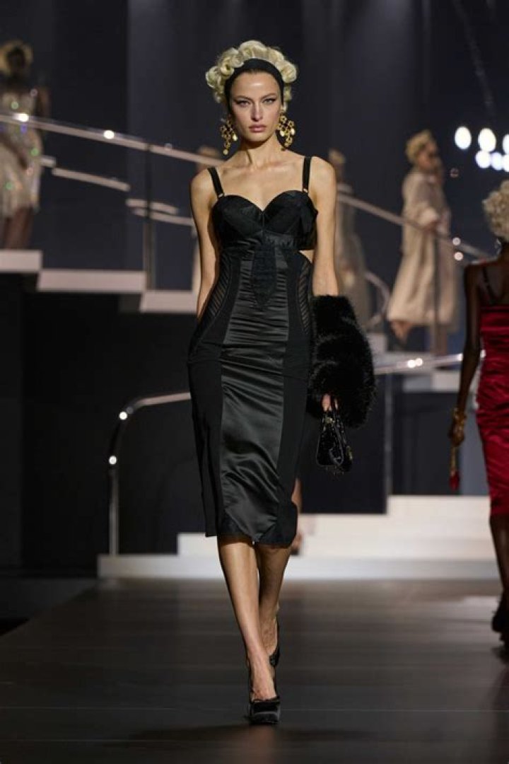 Sulee Dolce & Gabbana: A Deep Dive Into A Fashion Icon