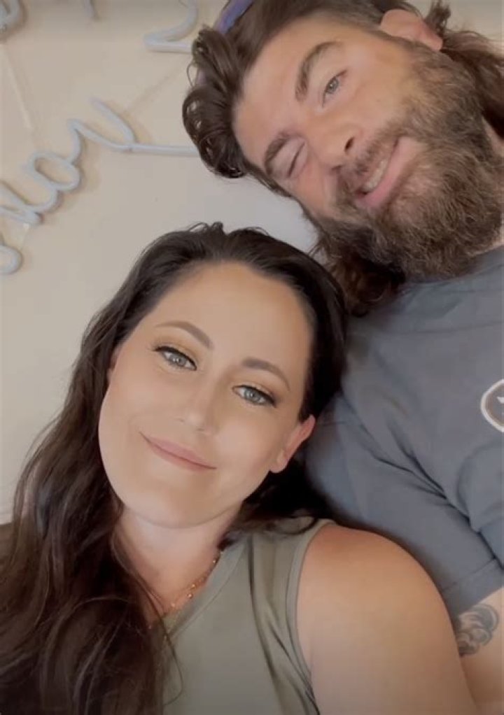 Teen Mom Jenelle Evans shows off her curves in tiny zebra & lime green bikinis for steamy video after joining OnlyFans