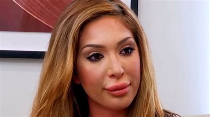Teen Mom OG alum Farrah Abraham visits late boyfriend Derek Underwood’s grave on Mother’s Day for his birthday