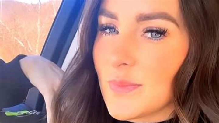 Teen Mom viewers try to guess Leah Messer’s latest business venture after she drops new hints