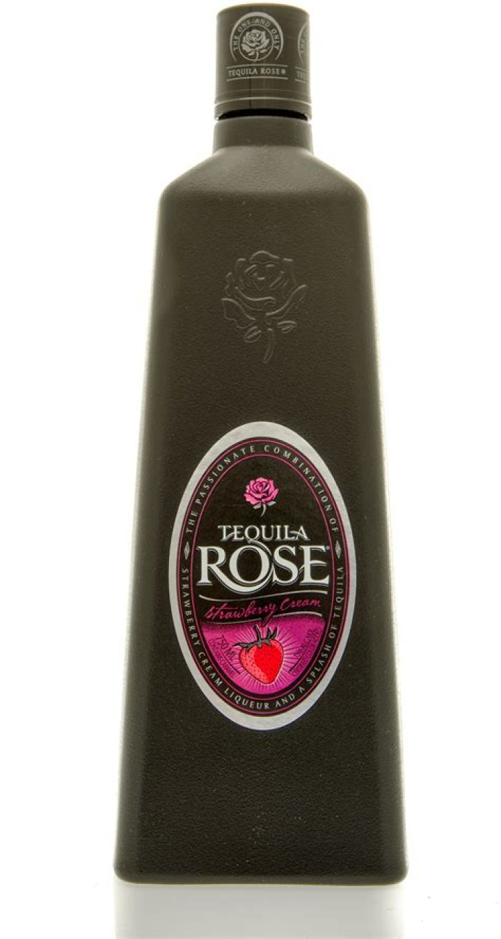 Tequila Rose fans race to Aldi for new dupe of sweet strawberry cream that gives you change from a tenner