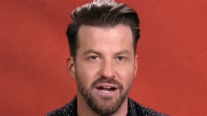 The Challenge’s Johnny Bananas has first date with Summer House star on her canceled wedding day