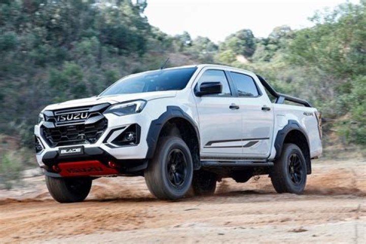 The hard-working Isuzu D-Max Blade is the perfect pick-me-up...we review the new truck on the market that's no-nonsense and tough