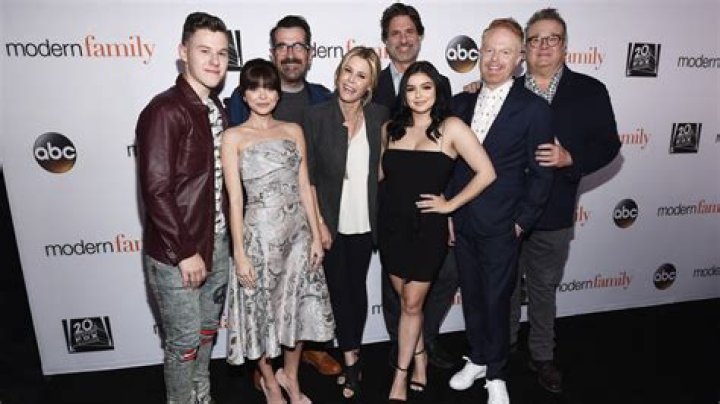 The Modern Family Crew Went To Great Lengths To Make The Dunphy House Feel Like Home