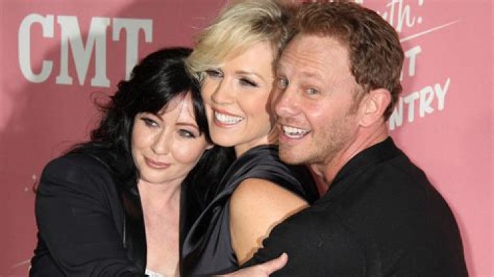 The Only 90210 Cast Member Jennie Garth Had A Beef With