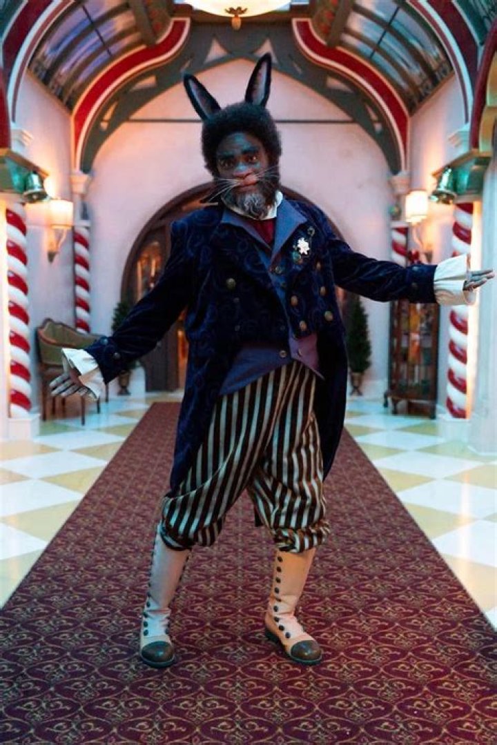 The Santa Clauses Season 2 Reveals First Look at Tracy Morgan as Easter Bunny