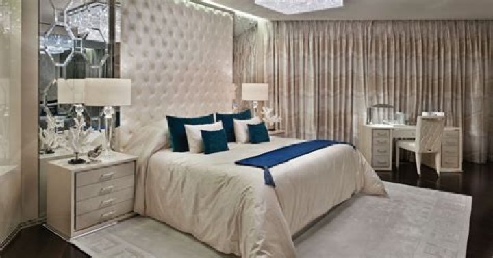 The Timeless Glamour Home Decor Trend, Explained