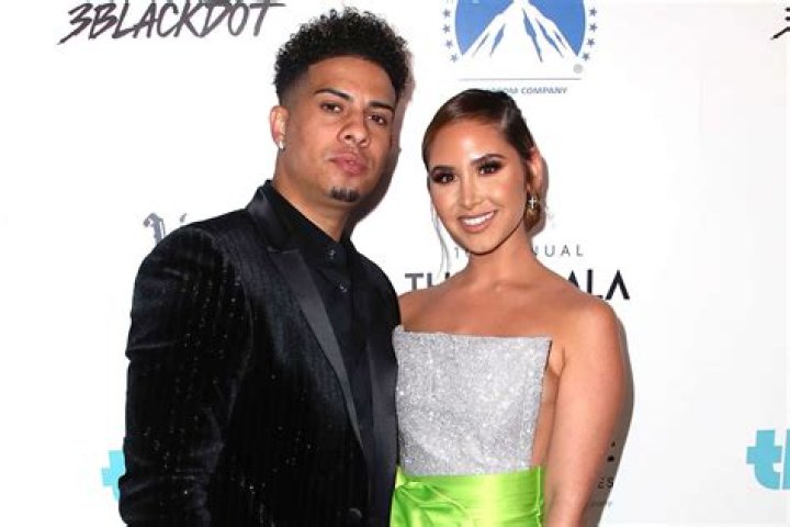 The Untold Truth Of Aziz Ansari’s Ex – Courtney McBroom