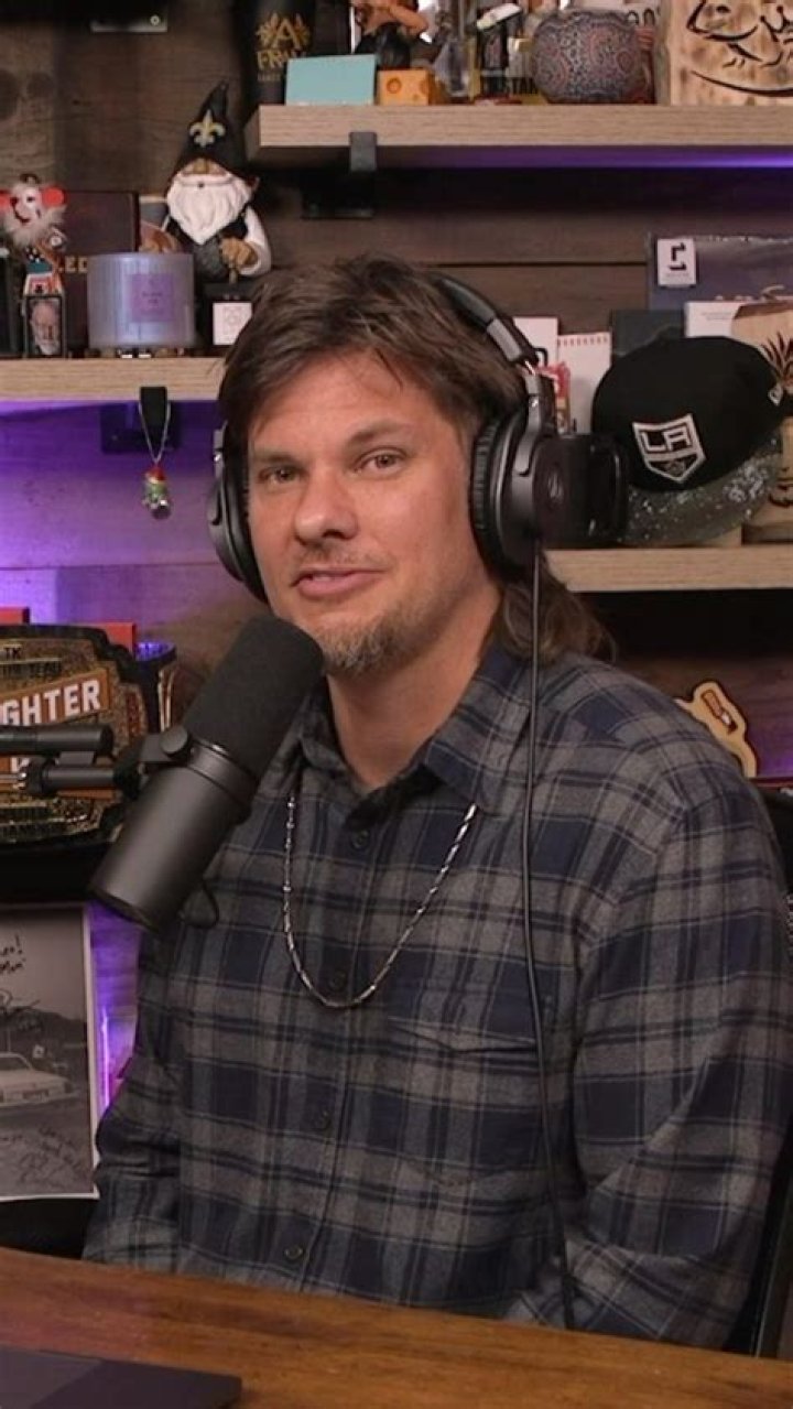 Theo Von Bio (Wiki)