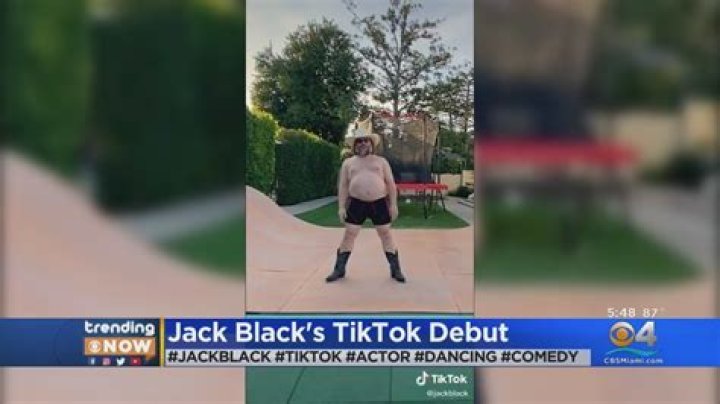 TikTok: Jack Black wows with 'FNAF' dance