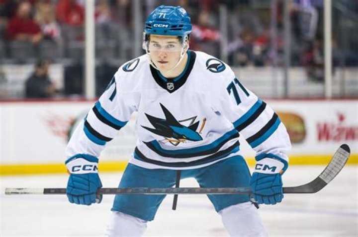 Tomas Hertl [2024 Update]: Stats, Net Worth, Wife & NHL