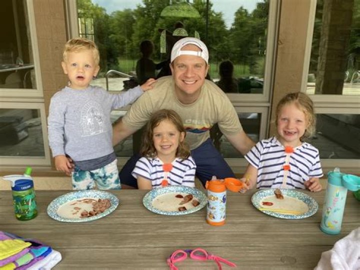 Travis Goff Wife: Meet Nancy Kockott & Kids Ellie, Carly, & Graham