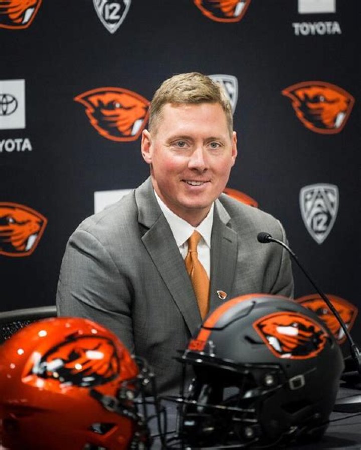 Trent Bray Wife: Is The Oregon State Football New Head Coach Married?