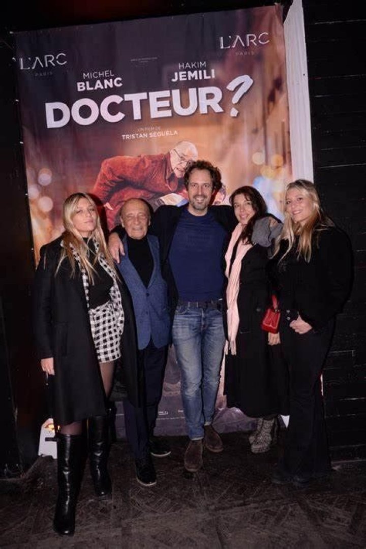 Tristan Séguéla, fils de : Qui est le fils de ce célèbre réalisateur?