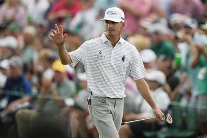 U.S. Amateur champ Sam Bennett in contention at Masters