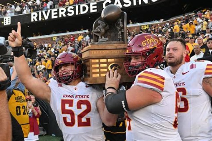 Unlikely hero as Hawkeyes win Heroes Trophy