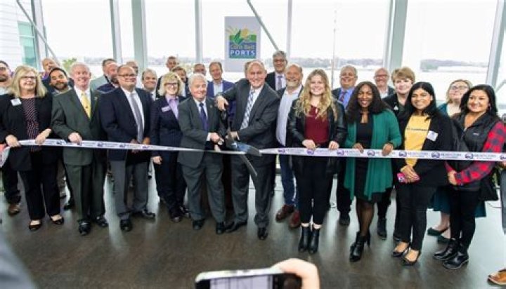 Upper Mississippi River Ports opens new office at Western Illinois-QC University