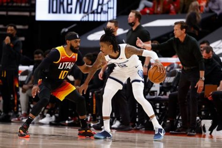 Utah beat the Memphis, tying the series 1-1