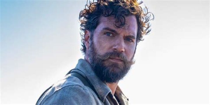 VFX Artist Restores Henry Cavill's Mustache