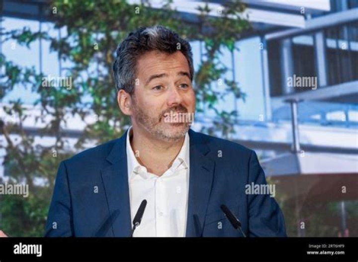Vincent Warnery Net Worth (2024)
