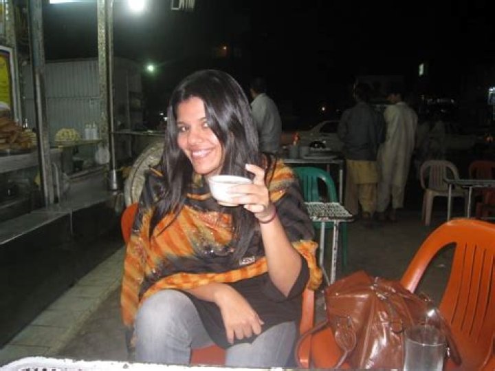Vivian Salama Wiki Biography, age, nationality, husband, salary