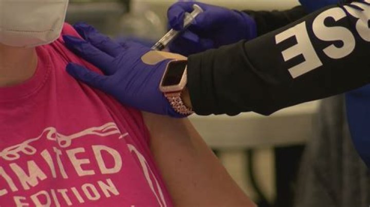 Walk-in COVID-19 vaccinations available at RICHD Camden Centre clinic