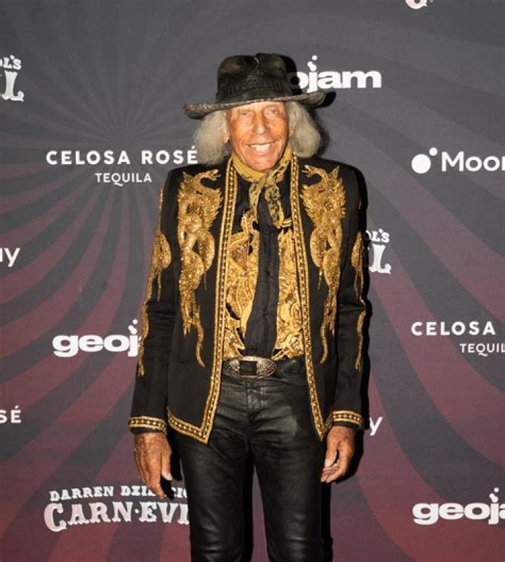 
Wayne K Goldstein
Net Worth
