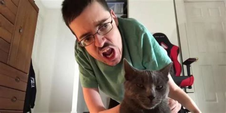 What condition does Ricky Berwick have? Net Worth, Age, Wiki