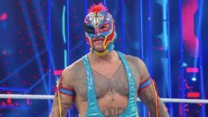 What Does Rey Mysterio Look Like? Here Are The Wrestler Photos Without Mask