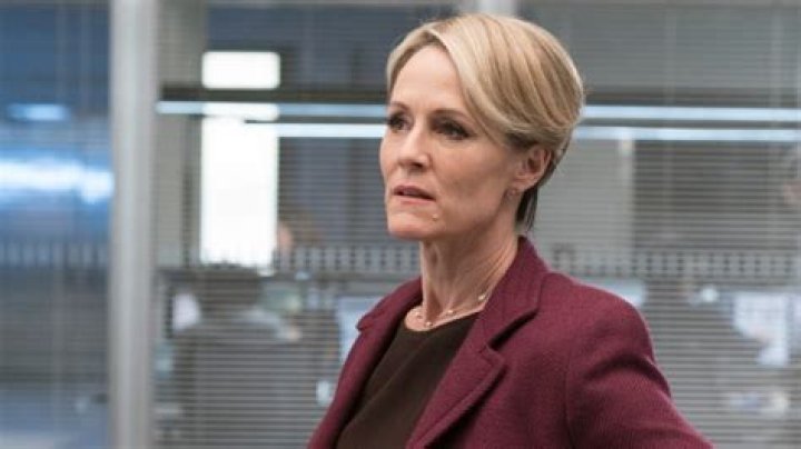 What is Mary Stuart Masterson doing now? Husband, Net Worth