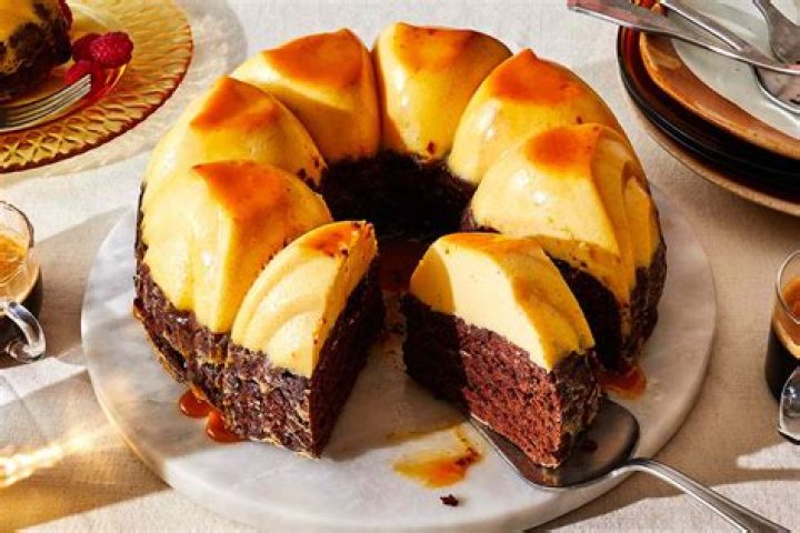 What is the origin of Chocoflan?