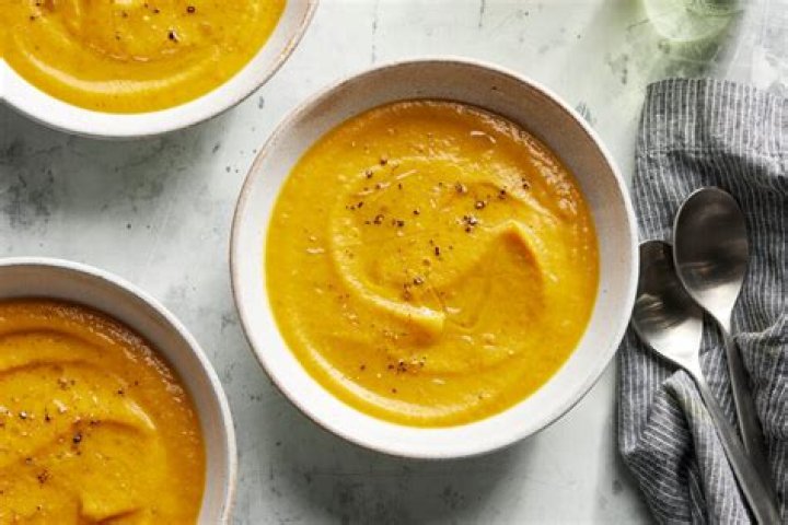 What Protein Goes with Butternut Squash Soup: Delicious Pairings and Nutritious Combinations