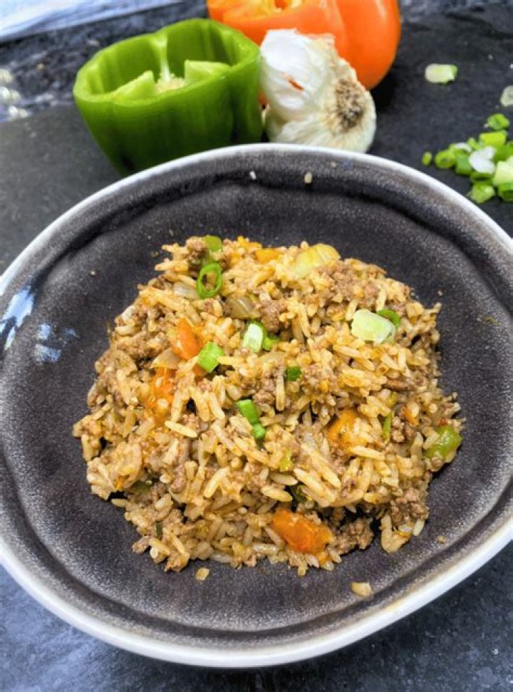 What’s the difference between jambalaya and dirty rice?