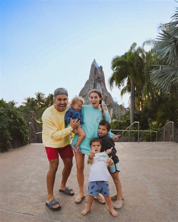 Where Is 'Spy Kids' Alexa PenaVega Now? Actress Is Married & Lives In Hawaii