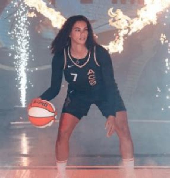 Who Are Alysha Clark Siblings? Education, Height, Weight, Favorite Dish and More