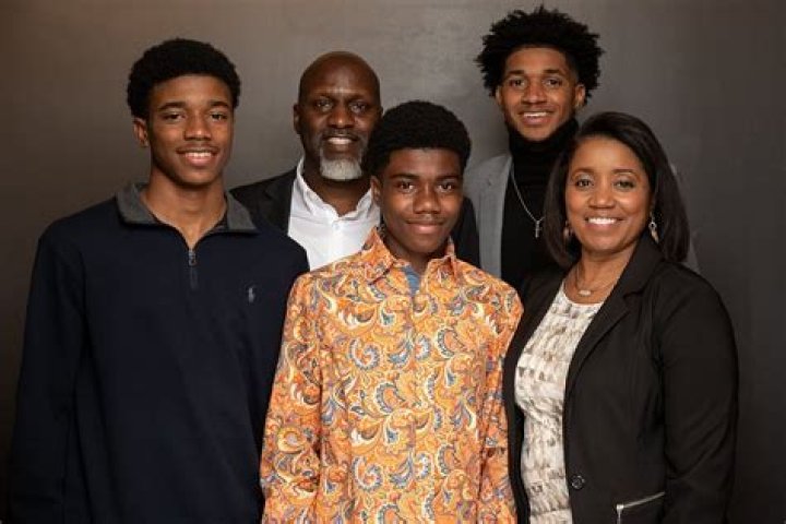 Who Are Nicole And Derrick Joe, Isaiah Joe Parents?