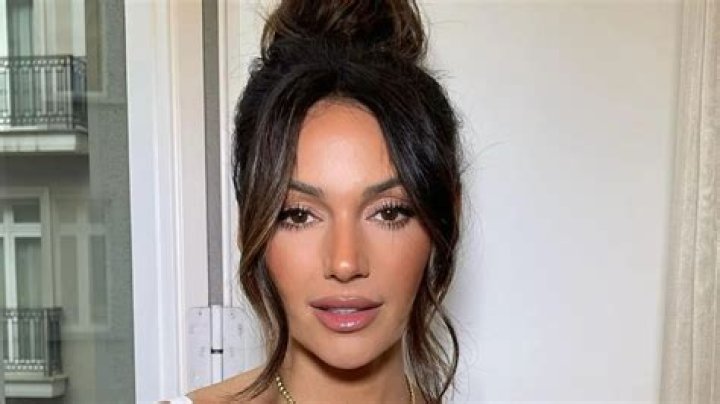 Who has the best boobs in the world? According to the golden ratio